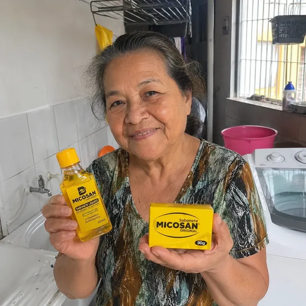Cliente MICOSAN Original usando os produtos