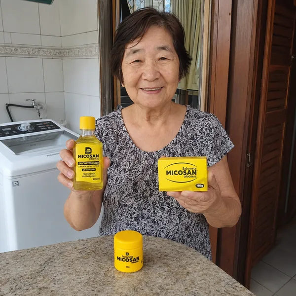 Cliente MICOSAN Original usando os produtos