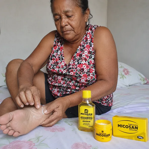 Cliente MICOSAN Original usando os produtos